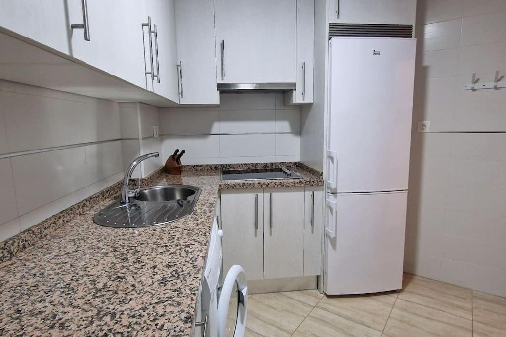 Precioso Apartamento En Centro Granada Luaran gambar